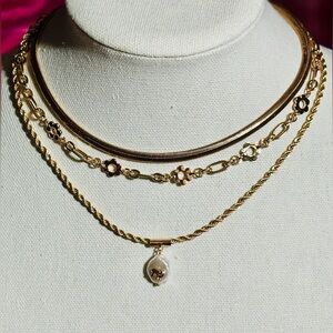 Pretty Young Lady’s Layered Necklace Set